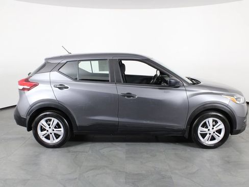 Certified 2020 Nissan Kicks S FWD image 16