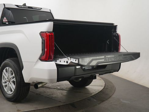 Used 2025 Toyota Tundra SR5 image 9