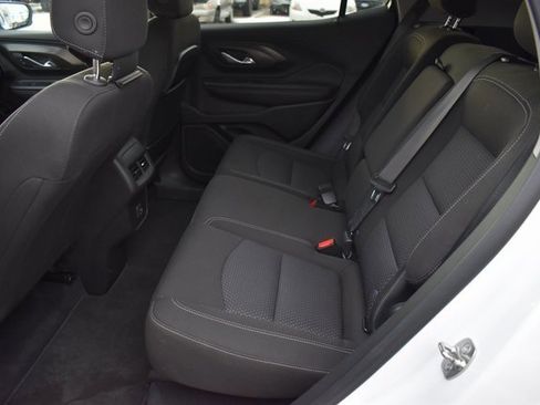 Used 2024 GMC Terrain SLE image 23