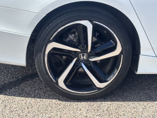 Used 2022 Honda Accord Sport image 9