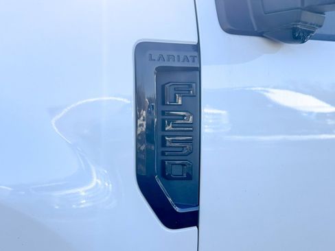 Used 2021 Ford F250 Lariat image 8