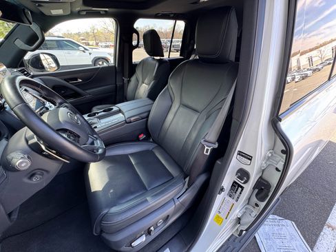 Used 2024 Lexus LX 600 MARK LEVINSON SOUND / APPEARAN w/ Appearance Package image 21