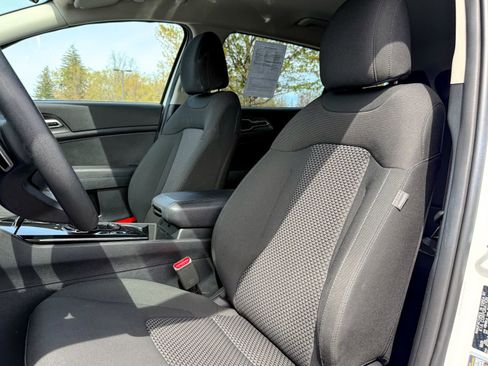 Certified 2023 Kia Sportage LX AWD/4WD image 16