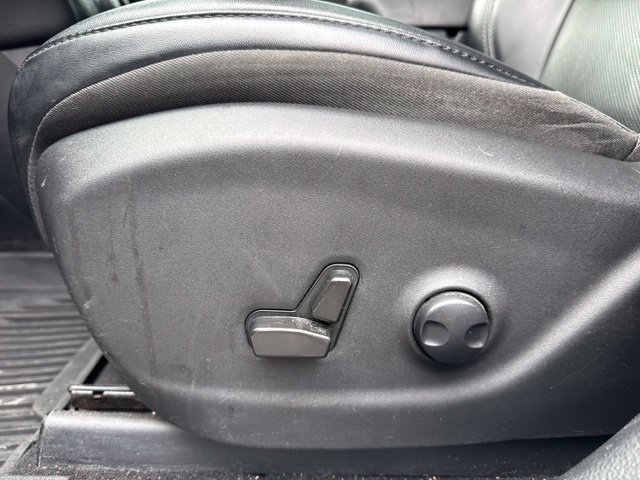 Used 2022 Jeep Cherokee Limited AWD/4WD image 19