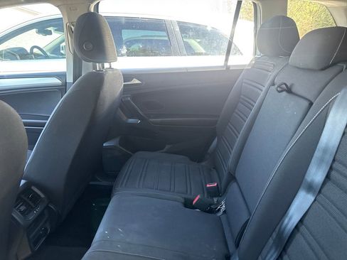 Used 2022 Volkswagen Tiguan S image 19