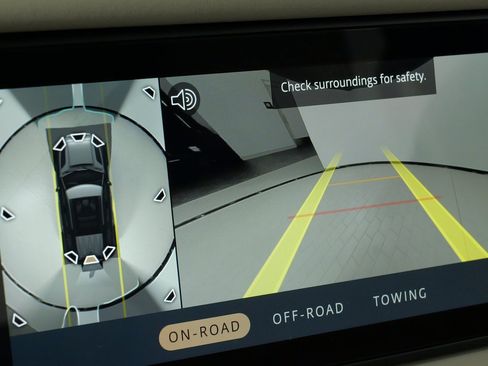 Used 2024 Land Rover Defender 110 S image 72