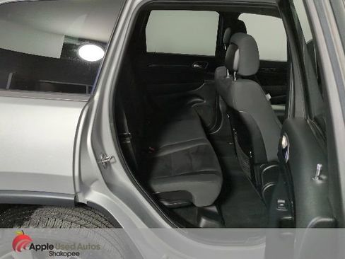 Used 2013 Jeep Grand Cherokee Laredo image 26
