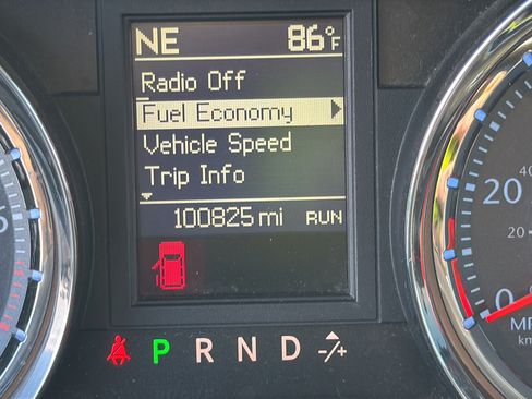 Used 2012 Chrysler Town & Country Touring w/ Entertainment Group #1 FWD image 30