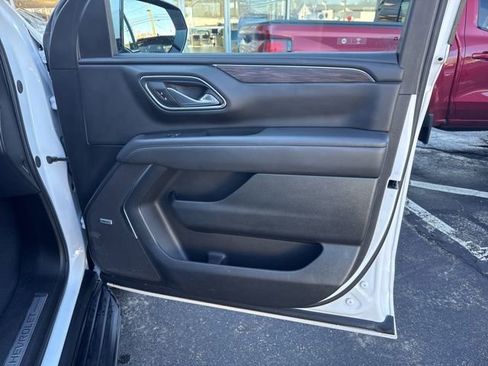Used 2024 Chevrolet Tahoe LT image 28