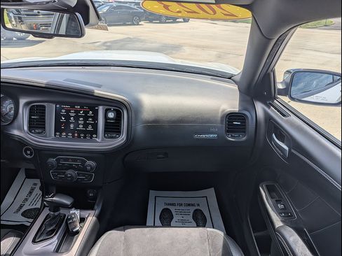 Used 2023 Dodge Charger R/T w/ Plus Group RWD image 4