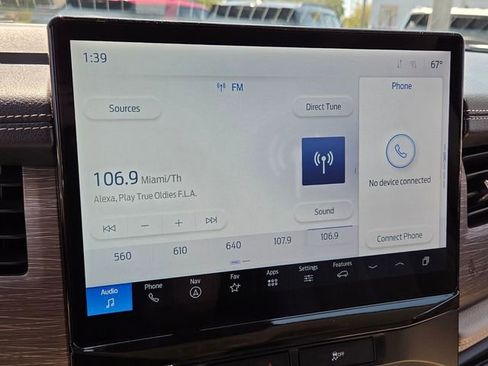 Certified 2024 Ford Expedition Limited image 30