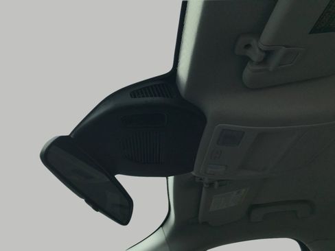 Used 2021 Ford Escape SE w/ Cold Weather Package image 17