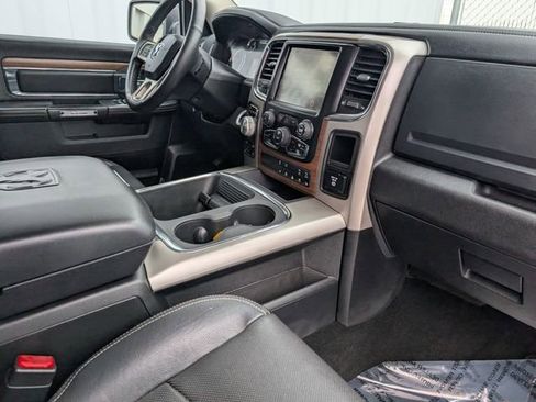 Used 2017 RAM 1500 Laramie w/ Convenience Group AWD/4WD image 39