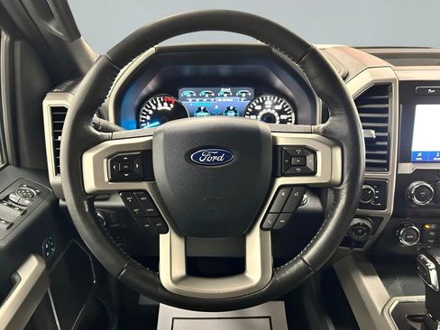 Used 2020 Ford F150 Lariat image 18