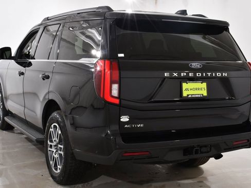 Used 2025 Ford Expedition Active image 14