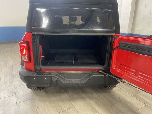 Used 2023 Ford Bronco Base image 12