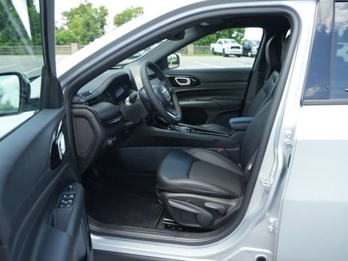 New 2026 Jeep Compass Latitude AWD/4WD image 10