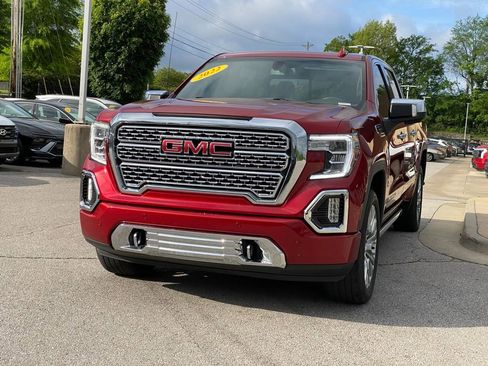Used 2022 GMC Sierra 1500 Denali w/ Denali Premium Package AWD/4WD image 3