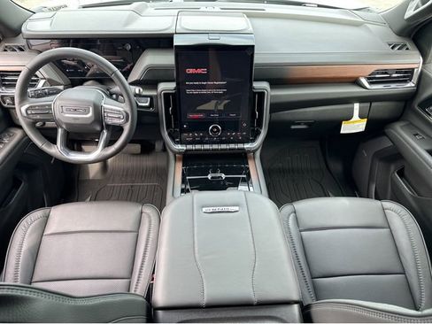 New 2026 GMC Yukon XL Denali w/ Sun & Power Step Package AWD/4WD image 7