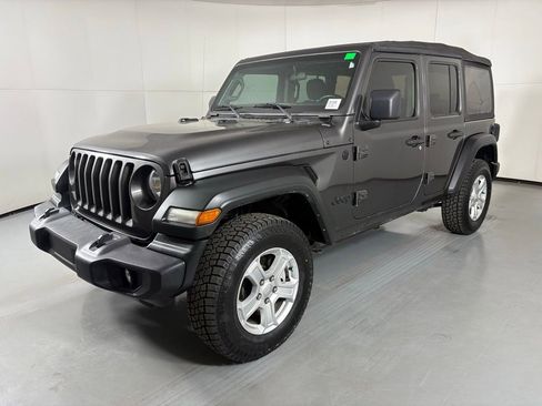 Used 2021 Jeep Wrangler Unlimited Sport AWD/4WD image 4