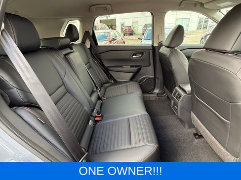 Used 2026 Nissan Rogue SV AWD/4WD image 14