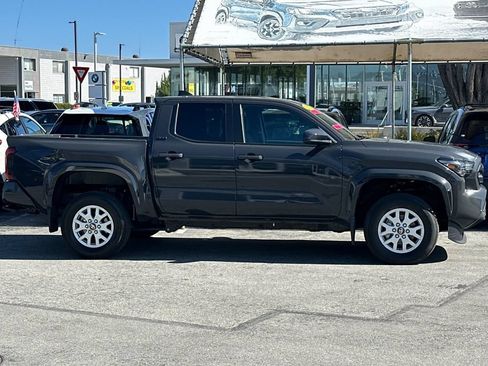 Used 2025 Toyota Tacoma SR5 AWD/4WD image 3