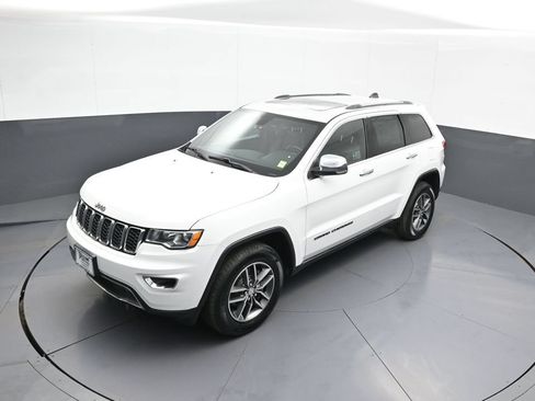 Used 2018 Jeep Grand Cherokee Limited AWD/4WD image 33