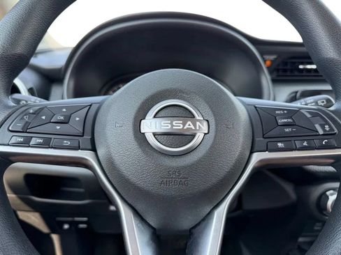 Used 2023 Nissan Kicks SV FWD image 15