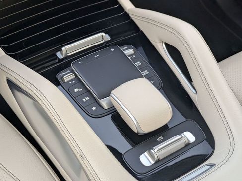 Used 2022 Mercedes-Benz GLS 450 4MATIC image 23