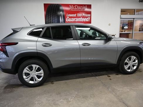 Used 2024 Chevrolet Trax LS image 5