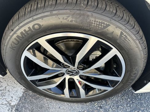 Used 2026 Volkswagen Jetta SE image 6