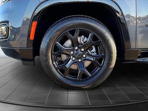 New 2025 Jeep Wagoneer Series II image 11