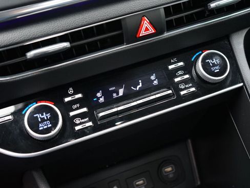 Certified 2022 Hyundai Sonata Limited w/ Cargo Package image 30