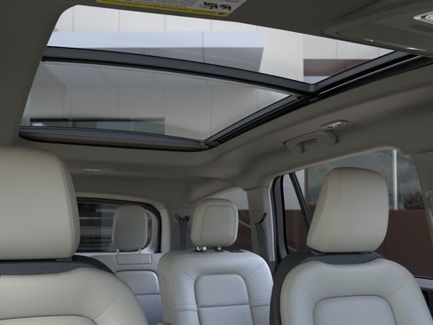 New 2026 Lincoln Aviator AWD image 22