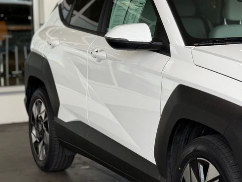 Used 2024 Hyundai Kona SEL image 11