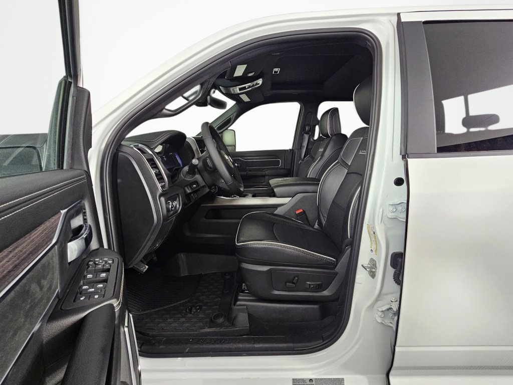 New 2026 RAM 3500 Laramie w/ Night Edition AWD/4WD image 19