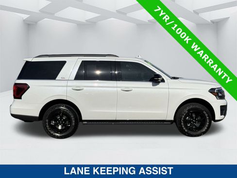 Certified 2024 Ford Expedition Timberline image 3