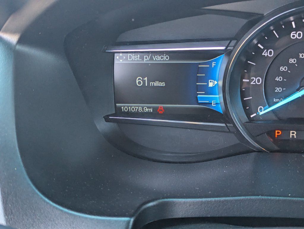 Used 2017 Ford Explorer XLT w/ Equipment Group 202A FWD image 21