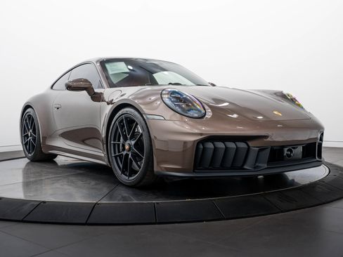 Certified 2026 Porsche 911 Carrera GTS RWD image 9