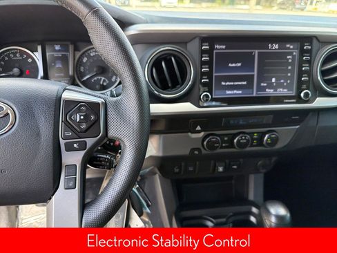 Used 2022 Toyota Tacoma SR5 w/ Technology Package image 16