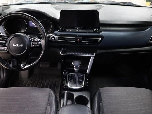 Used 2022 Kia Seltos Nightfall Edition image 12