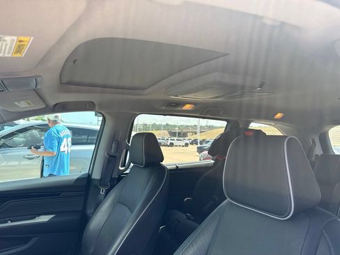 Used 2023 Honda Odyssey Elite image 22