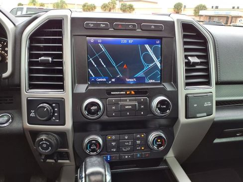 Used 2020 Ford F150 Lariat w/ Equipment Group 502A Luxury image 30