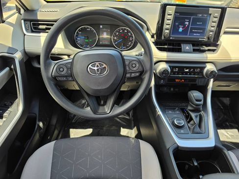 Certified 2022 Toyota RAV4 XLE AWD/4WD image 25