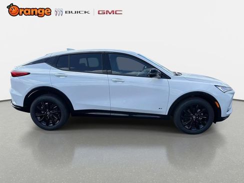 New 2026 Buick Envista Sport Touring image 2