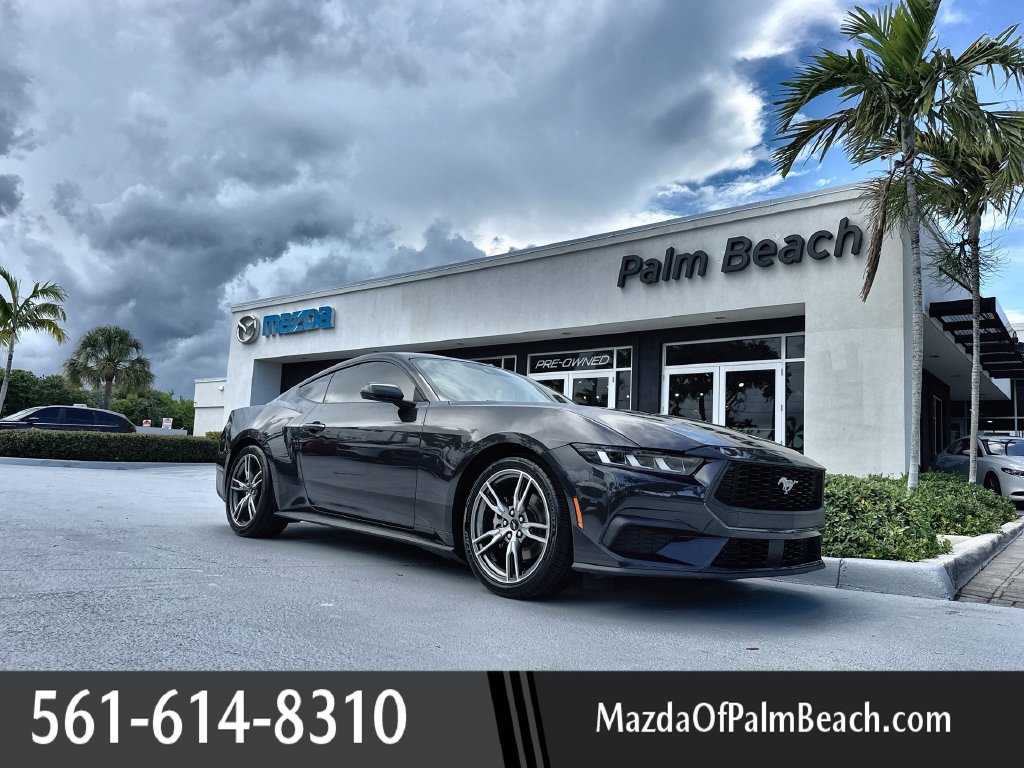 Used 2024 Ford Mustang Coupe RWD image 1