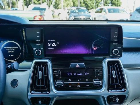 Certified 2023 Kia Sorento SX FWD image 15
