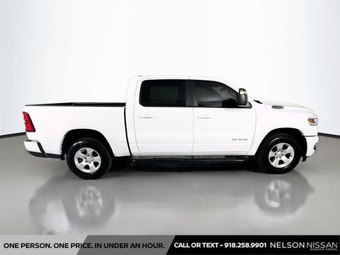 Used 2025 RAM 1500 Big Horn AWD/4WD image 4