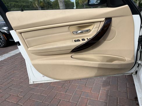 Used 2015 BMW 320i Sedan image 14