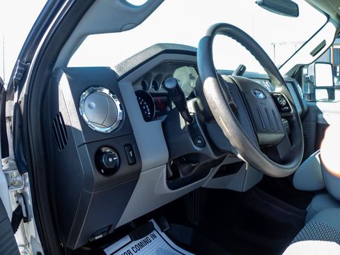 Used 2016 Ford F250 XLT w/ XLT Value Package image 14